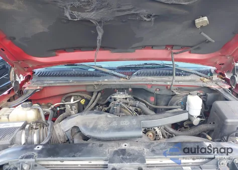 2002 Chevrolet Avalanche 1500 from USA, damaged, VIN 3GNEC13T52G286653